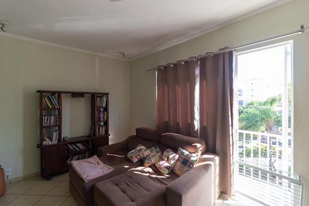 Apartamento à venda com 92m², 2 quartos e 1 vaga Apartamento à venda com 92m², 2 quartos e 1 vagaSalas