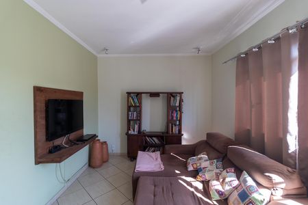Apartamento à venda com 92m², 2 quartos e 1 vaga Apartamento à venda com 92m², 2 quartos e 1 vagaSalas