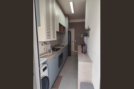 Cozinha de apartamento para alugar com 2 quartos, 55m² em Santo Amaro, São Paulo