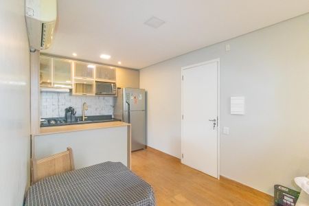 Apartamento à venda com 42m², 2 quartos e 1 vaga Apartamento à venda com 42m², 2 quartos e 1 vagaSala/Cozinha