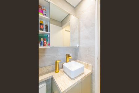 Apartamento à venda com 42m², 2 quartos e 1 vaga Apartamento à venda com 42m², 2 quartos e 1 vagaBanheiro