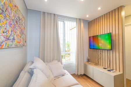 Sala de apartamento à venda com 2 quartos, 42m² em Fátima, Canoas