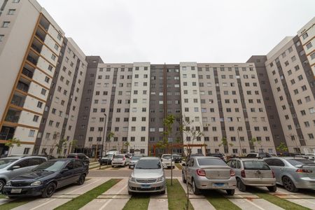 Apartamento para alugar com 45m², 2 quartos e 1 vaga Apartamento para alugar com 45m², 2 quartos e 1 vagaFachada
