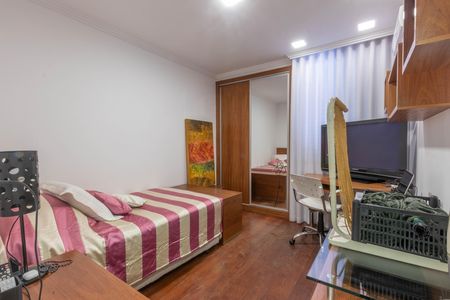 Apartamento à venda com 290m², 4 quartos e 4 vagas Apartamento à venda com 290m², 4 quartos e 4 vagasQuarto 3