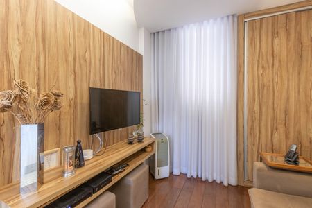 Apartamento à venda com 290m², 4 quartos e 4 vagas Apartamento à venda com 290m², 4 quartos e 4 vagasQuarto 1