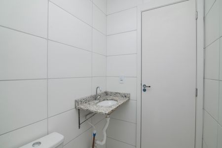 Apartamento para alugar com 57m², 2 quartos e 1 vaga Apartamento para alugar com 57m², 2 quartos e 1 vagaBanheiro da Suíte