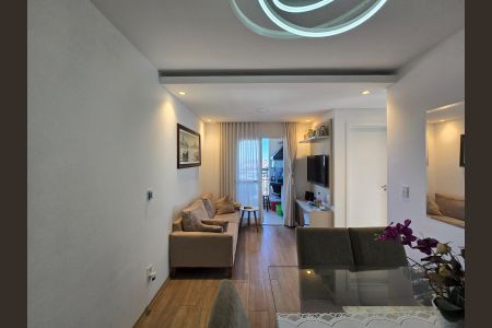 Apartamento à venda com 51m², 2 quartos e 1 vaga Apartamento à venda com 51m², 2 quartos e 1 vagaSala