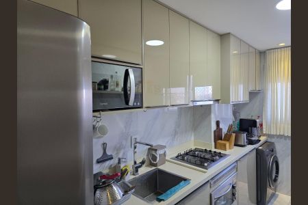 Apartamento à venda com 51m², 2 quartos e 1 vaga Apartamento à venda com 51m², 2 quartos e 1 vagaCozinha e Área de Serviço