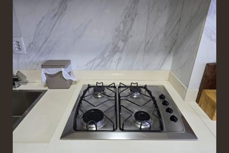 Apartamento à venda com 51m², 2 quartos e 1 vaga Apartamento à venda com 51m², 2 quartos e 1 vagaCozinha e Área de Serviço