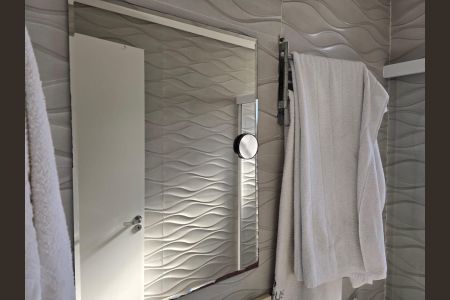 Apartamento à venda com 51m², 2 quartos e 1 vaga Apartamento à venda com 51m², 2 quartos e 1 vagaBanheiro Social