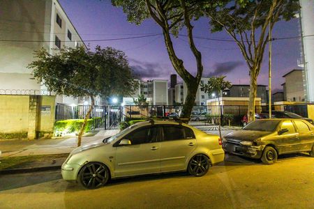 Apartamento para alugar com 39m², 2 quartos e sem vaga Apartamento para alugar com 39m², 2 quartos e sem vagaFachada + Placa