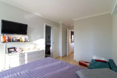 Casa de condomínio para alugar com 245m², 4 quartos e 4 vagas Casa de condomínio para alugar com 245m², 4 quartos e 4 vagasSuite