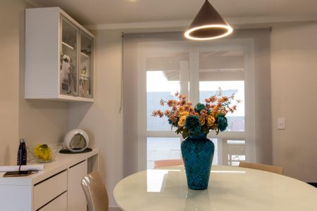 Casa de condomínio para alugar com 245m², 4 quartos e 4 vagas Casa de condomínio para alugar com 245m², 4 quartos e 4 vagasSala de Jantar