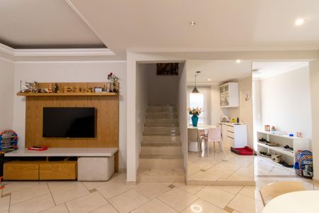 Casa de condomínio para alugar com 245m², 4 quartos e 4 vagas Casa de condomínio para alugar com 245m², 4 quartos e 4 vagasSala