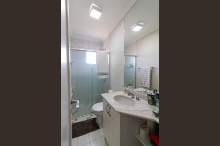 Casa de condomínio para alugar com 245m², 4 quartos e 4 vagas Casa de condomínio para alugar com 245m², 4 quartos e 4 vagasBanheiro