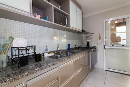 Casa de condomínio para alugar com 245m², 4 quartos e 4 vagas Casa de condomínio para alugar com 245m², 4 quartos e 4 vagasCozinha