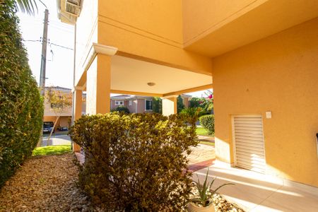 Casa de condomínio para alugar com 245m², 4 quartos e 4 vagas Casa de condomínio para alugar com 245m², 4 quartos e 4 vagasÁrea externa