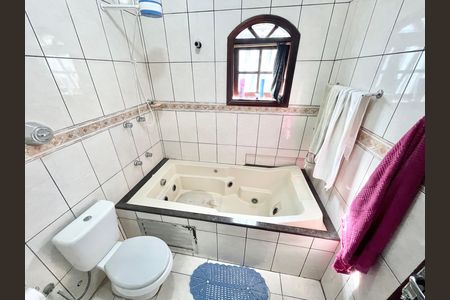 Casa para alugar com 159m², 3 quartos e 2 vagas Casa para alugar com 159m², 3 quartos e 2 vagasBanheiro 2