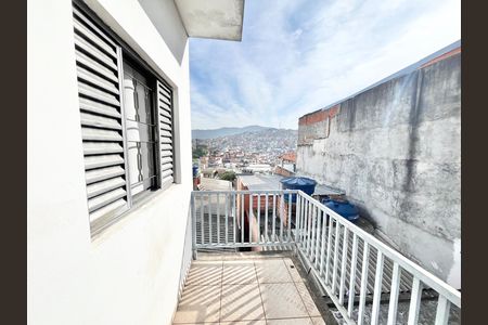 Casa para alugar com 159m², 3 quartos e 2 vagas Casa para alugar com 159m², 3 quartos e 2 vagasVaranda