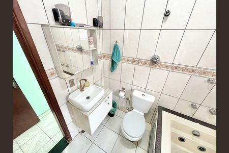 Casa para alugar com 159m², 3 quartos e 2 vagas Casa para alugar com 159m², 3 quartos e 2 vagasBanheiro 2