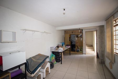 Casa para alugar com 300m², 3 quartos e 6 vagas Casa para alugar com 300m², 3 quartos e 6 vagasEscritório