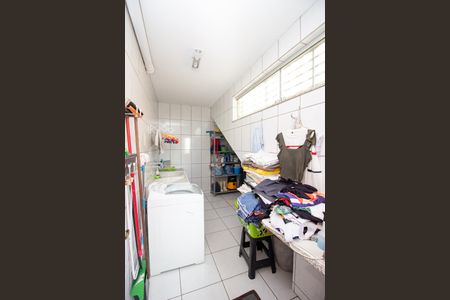 Casa para alugar com 300m², 3 quartos e 6 vagas Casa para alugar com 300m², 3 quartos e 6 vagasCozinha e Área de Serviço