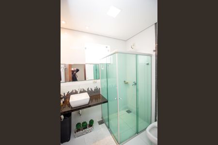 Casa para alugar com 300m², 3 quartos e 6 vagas Casa para alugar com 300m², 3 quartos e 6 vagasBanheiro Social