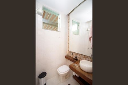 Casa para alugar com 300m², 3 quartos e 6 vagas Casa para alugar com 300m², 3 quartos e 6 vagasLavabo
