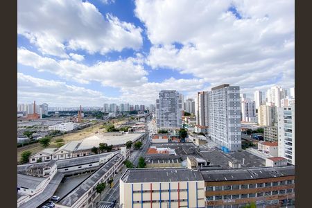 Studio para alugar com 19m², 1 quarto e sem vaga Studio para alugar com 19m², 1 quarto e sem vagaVaranda Studio