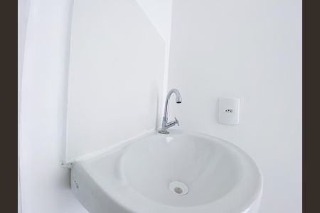 Studio para alugar com 19m², 1 quarto e sem vaga Studio para alugar com 19m², 1 quarto e sem vagaBanheiro