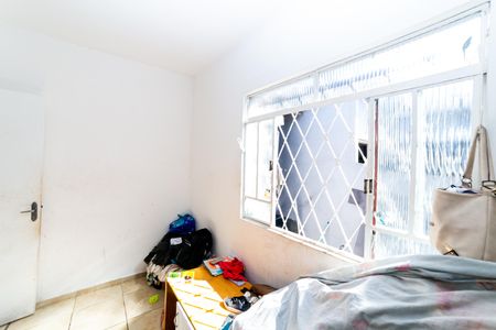 Casa à venda com 366m², 5 quartos e 3 vagas Casa à venda com 366m², 5 quartos e 3 vagasQuarto 4