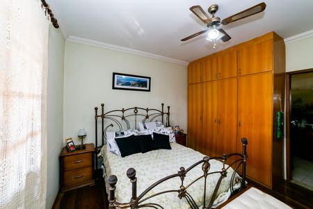Casa à venda com 366m², 5 quartos e 3 vagas Casa à venda com 366m², 5 quartos e 3 vagasSuíte