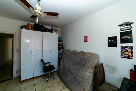 Casa à venda com 366m², 5 quartos e 3 vagas Casa à venda com 366m², 5 quartos e 3 vagasQuarto 5
