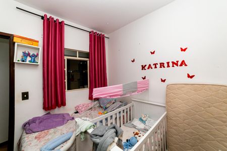 Casa à venda com 366m², 5 quartos e 3 vagas Casa à venda com 366m², 5 quartos e 3 vagasQuarto 3