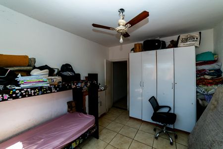Casa à venda com 366m², 5 quartos e 3 vagas Casa à venda com 366m², 5 quartos e 3 vagasQuarto 5