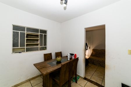 Casa à venda com 366m², 5 quartos e 3 vagas Casa à venda com 366m², 5 quartos e 3 vagasCopa
