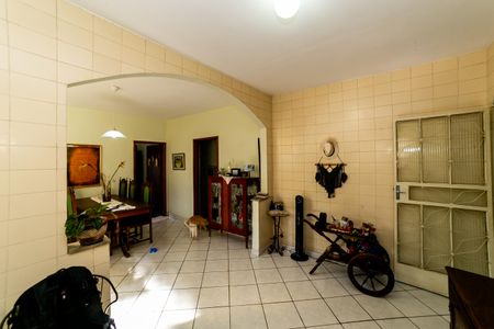 Casa à venda com 366m², 5 quartos e 3 vagas Casa à venda com 366m², 5 quartos e 3 vagasCopa