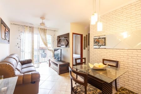 Sala  de apartamento para alugar com 2 quartos, 52m² em Santa Maria, Osasco