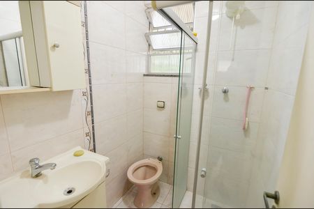 Casa à venda com 200m², 4 quartos e 1 vaga Casa à venda com 200m², 4 quartos e 1 vagaBanheiro 1