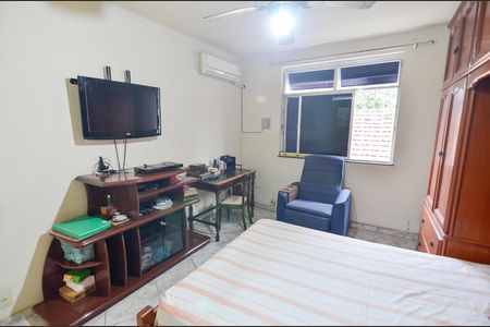 Casa à venda com 200m², 4 quartos e 1 vaga Casa à venda com 200m², 4 quartos e 1 vagaSuíte