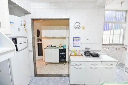 Casa à venda com 200m², 4 quartos e 1 vaga Casa à venda com 200m², 4 quartos e 1 vagaCozinha