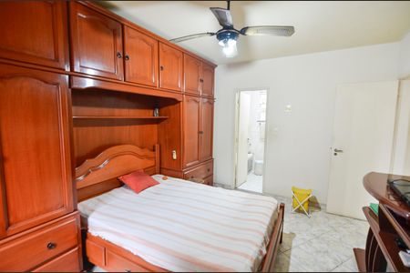 Casa à venda com 200m², 4 quartos e 1 vaga Casa à venda com 200m², 4 quartos e 1 vagaSuíte