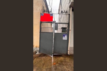 Casa à venda com 200m², 4 quartos e 1 vaga Casa à venda com 200m², 4 quartos e 1 vagaFachada