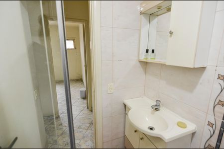 Casa à venda com 200m², 4 quartos e 1 vaga Casa à venda com 200m², 4 quartos e 1 vagaBanheiro 1