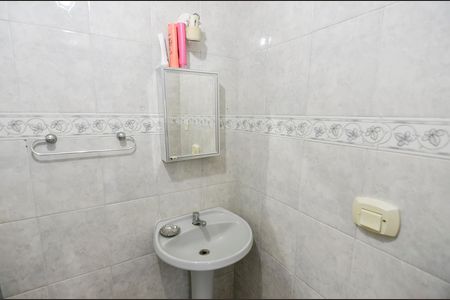 Casa à venda com 200m², 4 quartos e 1 vaga Casa à venda com 200m², 4 quartos e 1 vagaBanheiro 3