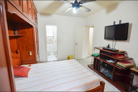 Casa à venda com 200m², 4 quartos e 1 vaga Casa à venda com 200m², 4 quartos e 1 vagaSuíte