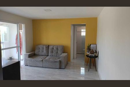 Sala de casa de condomínio para alugar com 2 quartos, 50m² em Itapuã, Salvador