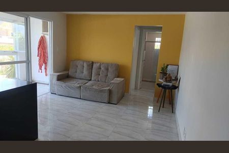 Sala de casa de condomínio para alugar com 2 quartos, 50m² em Itapuã, Salvador