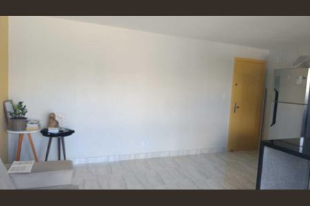 Sala de casa de condomínio para alugar com 2 quartos, 50m² em Itapuã, Salvador