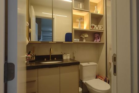 Apartamento à venda com 90m², 2 quartos e 2 vagas Apartamento à venda com 90m², 2 quartos e 2 vagasBanheiro da Suíte 2